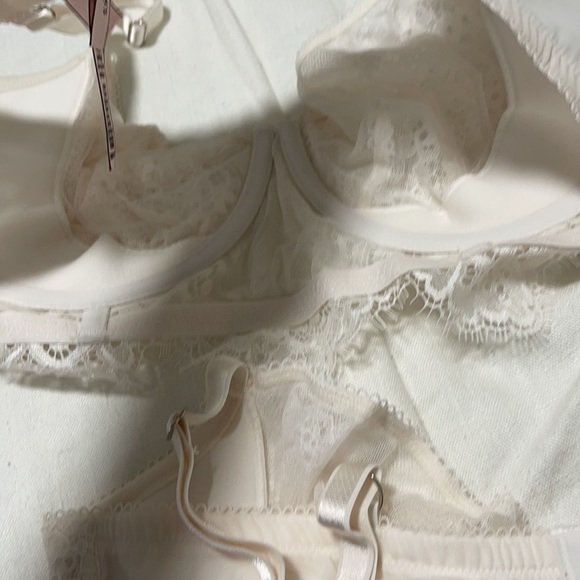VS bra push-up without padding white size 36ddd - Picture 1 of 9